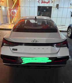 هیوندای ئەلەنترا
